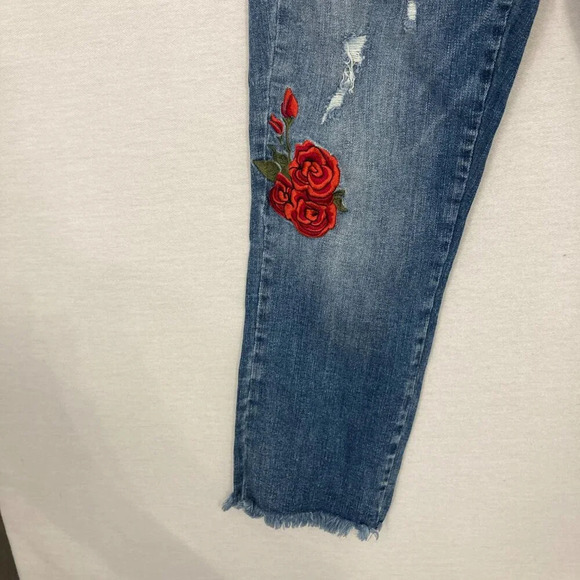 Kancan Blue Distressed Floral Embroidered Frayed Hem Slim Crop Jeans size 27 - Picture 6 of 12